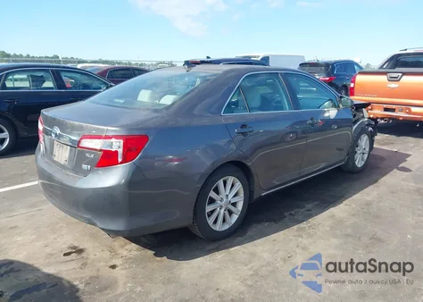 2014 Toyota Camry Hybrid Xle z USA, uszkodzony, nr VIN 4T1BD1FK7EU101964